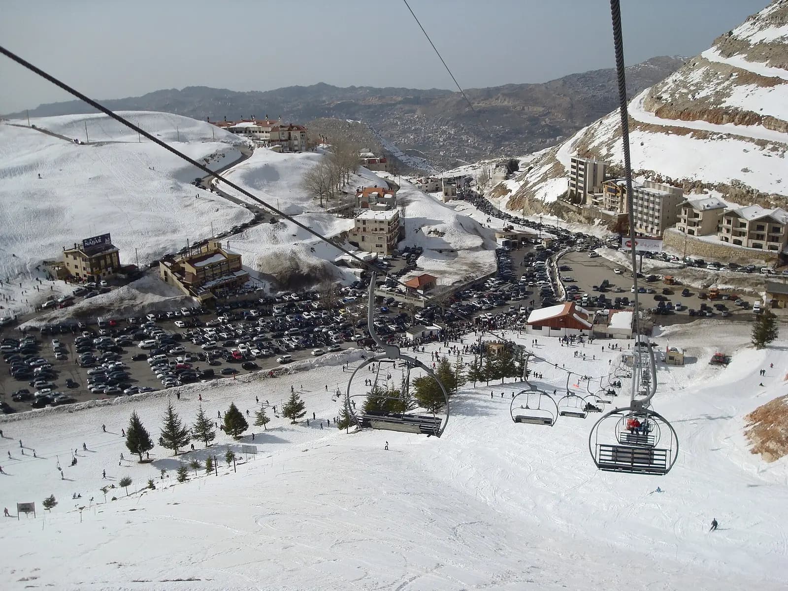 Ski lifts and snow-covered pistes at Mzaar Kfardebian